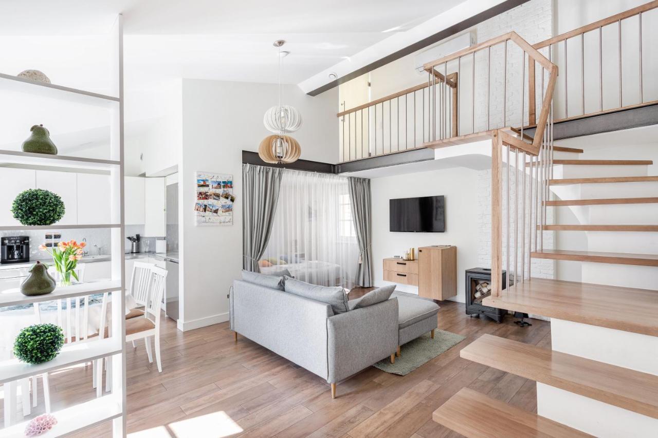 3 Bedroom Apartment 24H Self Check In, Free Parking, Ac, Fireplace Vilnius Exterior photo