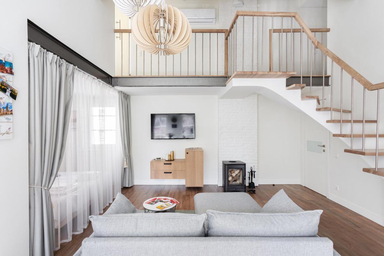 3 Bedroom Apartment 24H Self Check In, Free Parking, Ac, Fireplace Vilnius Exterior photo